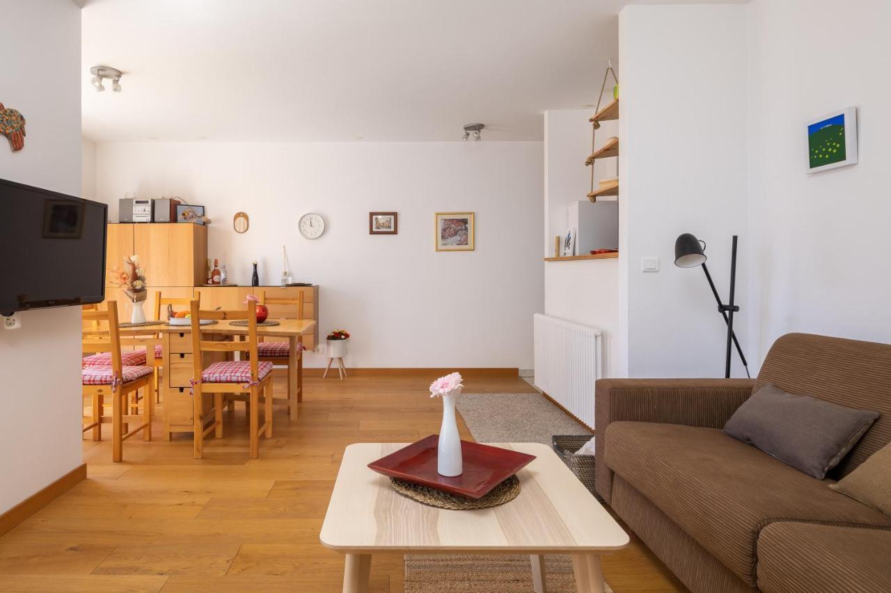 Modern Apt With Terrace 4 Min Walk To The Beach Split Exterior foto