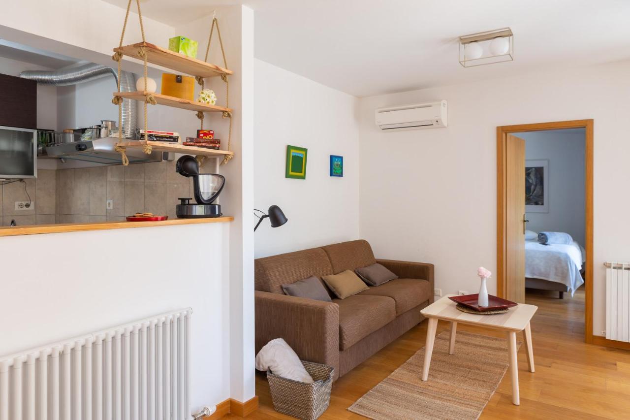Modern Apt With Terrace 4 Min Walk To The Beach Split Exterior foto